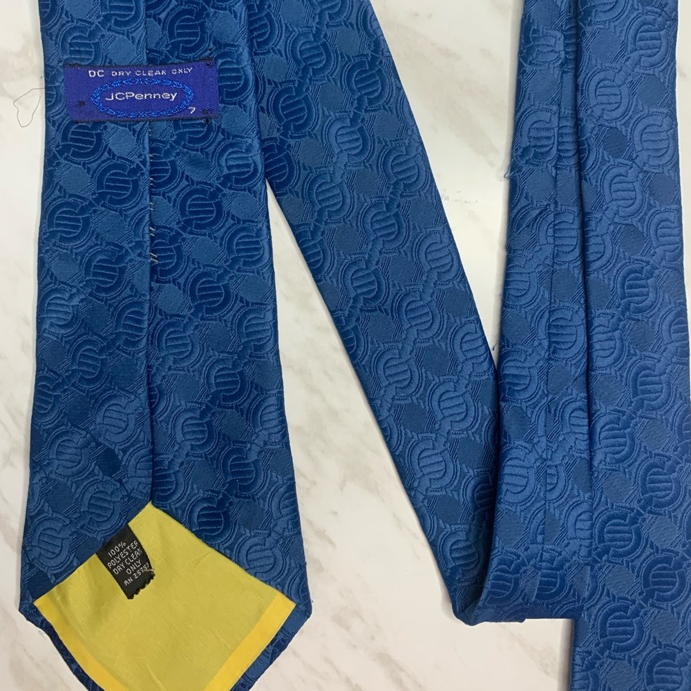 Blue print Tie, JCpenny Dry clean only. 100%polyester